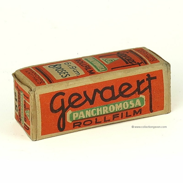 Marque : GEVAERTFabricant : L'Industrie Photographique SA
Pays : France
Date de début : < 1945Date de fin : > 1946
Dimensions : 73 x 27 x 27 mm (boîte)Poids : XXX
Type : film 120 ; négatif noir et blancProcess : XXX
Sensibilité : 31° Sch
Expiration : 1.1946
Nb vues : 8Format : 6 x 9 cm
Code DX : -
Commentaires : Film panchromatique anti-halo.
Fabriqué en France par la S.A. L'Industrie Photographique (licence Gevaert), Pont-à-Marcq, Nord.
Boîte et film enveloppé.
Liens web : -
Accessoire présenté :
N° de série : XXX
Accessoires : XXX
Notice : XXX
Commentaires : XXX
N° inventaire : ACC0187
ACC0187.jpg