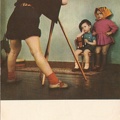 Enfant photographiant un couple d'enfants(CAP1350)
