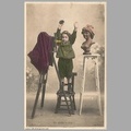 Garçon photographiant un buste de femme 4/5<br />(CAP1933)