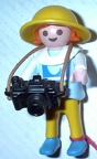 Femme tenant un appareil photo (Playmobil) - 1998(famille Hérisson)(GAD0077)