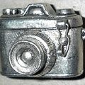 Petite boîte à pillules en forme d'appareil photo(GAD0455)