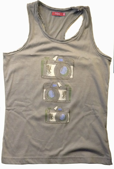 Tee-shirt avec 3 appareils photo
GAD1253
-
Marque vêtement: Tissaia (Leclerc)
Marque photo: -
Date: GAD1253_01.jpg