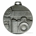Médaille ou pendentif argenté<br />(Ø = 40 mm)<br />(GAD1390)