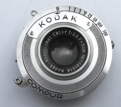 Objectif Ektar (Kodak) 1:3,5 f=50mm
Obturateur Compur (Deckel)
ACC0516
-
Commentaires: -
ACC0516.jpg