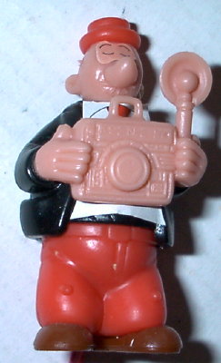 Wimpy avec un appareil photo (pantalon rouge)
GAD0079
-
Fabricant: KFSMarque:
Date: ?1992
Pays: ?
Dimensions:
Commentaires:
GAD0079.jpg