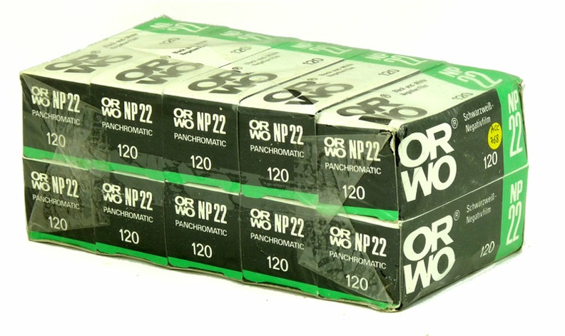 Fabricant : Orwo
Pays : Allemagne
Type de film/plaque : film 120, négatif noir et blanc
Date d'expiration : 2.1988
Vues, Format : 8 vues, 6x9 cm
Sensibilité : 125 ASA
Commentaires : -
ACC0768_01.jpg