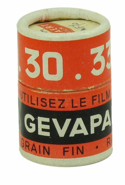 Marque : GEVAERTFabricant : ?
Pays : ?Langue : français
Date de début : ~ 1950Date de fin : 0
Type : cartouche 135 ; négatif noir et blancProcess : B&W
Sensibilité : 27 à 36 ° DIN
Expiration : -
Nb vues : -Format : 24 x 36 mm
Dimensions : h = 48 mm, Ø = 32 mm (boîte)
Code DX : -
Notice : -
Commentaires : Boîte vide.
Liens web : -
N° inventaire : ACC0777_01
ACC0777_01.jpg