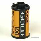 Film 135 : Kodak Gold 100(100 ISO, 24 poses, anglais)(ACC0881)