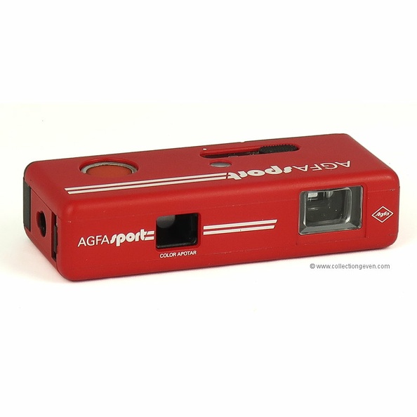 Nom : Sport
Marque : AGFAFabricant : Agfa
Publicité : -
Pays : Allemagne
Date de début : 1982Date de fin : 0
Type : miniature 110 (CFFC)
Dimensions, fermé : 125 x 30 x 53 mmOuvert : 179 x 30 x 53 mm avec son flash
Poids : 152 g (sans flash, ni piles)
Matière : plastiqueCouleur : rouge, noir
Surf. sensible : cassette 110Format : 13 x 17 mm
Objectif :
- Nom : Color-ApotarType : 3 éléments
- Marque : Agfa
- Ouverture : 8Focale : 27 mm
- Fixation : fixeMonture : non interchangeable
Diaphragme :
- Type : fixe
- Ouverture : 8
Obturateur :
- Nom : -Type : ?
- Marque : -
- Vitesses : 1/50 s - 1/125 sPose : non
- Retardateur : non
- Armement : couplé à l'avance du film
Film, plaque :
- Compte-vues 1 : fenêtre transparente
- Protection 2 expos : oui
- Avancement : moteur électrique
Flash :
- Synchro : X, M
- Flash interne : non
Posemètre :
- Type : sans
- Plage : palpeur pour 64, 80 ou 400 ASA
- Automatisme : manuel
Mise au point :
- Type : fixeMinimum : 1,2 m
- Télémètre : non
Viseurs :
- Viseur 1 : albada
Autres :
Niveau à bulle : XXX
Porte-acc. 1 : flip-flashPorte-acc. 2 : -
Écrou de pied : 1/4 "
Déc. vertical : -Horizontal : -
Bascule avant : -Arrière : -
Commentaires : -
Liens web :Sur le site collection-appareils.fr : voir ici
-
Appareil présenté :
N° de série : -
N° objectif : -N° obturateur : -
Accessoires : -
Notice : -
Commentaires : -
N° inventaire : APP0422_01
APP0422_01.jpg