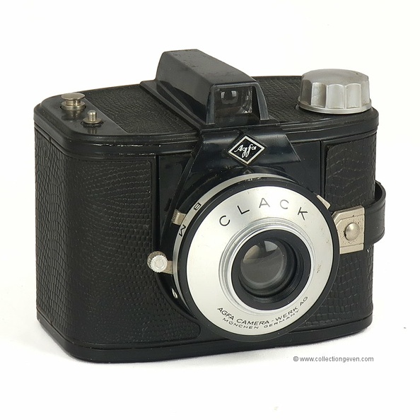 Nom : ClackN° inventaire : APP0559_01
Marque : AGFAFabricant : Agfa Camera-Werk AG
Publicité : -
Pays : Allemagne
Date de début : 1954Date de fin : 1959
Type : compact 6x9 (CFFO)
Dimensions, fermé : 111 x 93 x 100 mmOuvert : -
Poids : 320 g
Matière : métal gainéCouleur : noir
Surf. sensible : film 120Format : 6 x 9 cm
Objectif :
- Nom : -Type : ménisque (devant le diaph.)
- Marque : ?
- Ouverture : ?Focale : ~ 105 mm
- Fixation : fixeMonture : non interchangeable
Diaphragme :
- Type : rotatif
- Ouverture : 2 ouvertures
Obturateur :
- Nom : -Type : rotatif
- Marque : ?
- Vitesses : 1 vitessePose : B
- Retardateur : non
- Armement : auto-armant
Film, plaque :
- Compte-vues 1 : fenêtre inactinique avec cache
- Compte-vues 2 : -
- Protection 2 expos : non
- Avancement : molette
Flash :
- Synchro : M
- Flash interne : non
Posemètre :
- Type : sans
- Plage : -
- Automatisme : manuel
Mise au point :
- Type : bonnetteMinimum : 1 m
- Télémètre : non
Viseurs :
- Viseur 1 : galilée fixe
- Viseur 2 : -
- Viseur 3 : -
Autres :
Porte-acc. 1 : 2 contacts
Porte-acc. 2 : -
Écrou de pied : 1/4 "
Déc. vertical : -Horizontal : -
Bascule avant : -Arrière : -
Commentaires : Curseur de réglage à 3 positions :
- petit diaphragme,
- grand diaphragme,
- bonnette pour distances de 1 à 3 m.
2 contacts pour flash magnésique Clibo.
Variante 2 :
Face avant sérigraphiée : « Agfa Camera-Werk AG ; München Germany ».
Molette d'avance du film à 12 cannelures.
Sérigraphie du réglage du diaphragme en noir et rouge.
Dessus différent, prises flash vers le milieu.
Liens web :Sur le site collection-appareils.com : voir ici
-
Appareil présenté :
N° de série : -
N° objectif : -N° obturateur : -
Accessoires : -
Notice :
Commentaires : -
APP0559_01.jpg