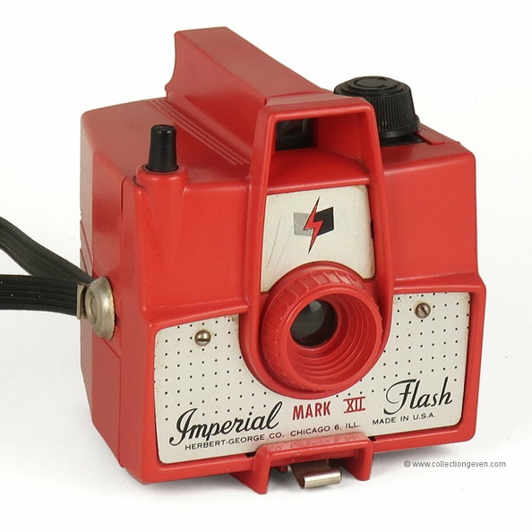 Nom : Imperial Mark XII Flash
Marque : HERBERT-GEORGEFabricant : Herbert-George Co.
Publicité : -
Pays : États-Unis
Date de début : ~ 1955Date de fin : 0
Type : box 6 x 6 (XFFM)
Dimensions, fermé : 94 x 98 x 96 mmOuvert : -
Poids : 230 g
Matière : plastiqueCouleur : rouge
Surf. sensible : film 620Format : 6 x 6 cm
Objectif :
- Nom : -Type : simple (ménisque ou achromatique)
- Marque : -
- Ouverture : ?Focale : ?
- Fixation : fixeMonture : non interchangeable
Diaphragme :
- Type : fixe
- Ouverture : -
Obturateur :
- Nom : -Type : rotatif
- Marque : -
- Vitesses : 1 vitessePose : non
- Retardateur : non
- Armement : auto-armant
Film, plaque :
- Compte-vues 1 : fenêtre inactinique sans cache
- Protection 2 expos : non
- Avancement : molette
Flash :
- Synchro : M
- Flash interne : non
Posemètre :
- Type : sans
- Plage : -
- Automatisme : manuel
Mise au point :
- Type : fixeMinimum : 2 m
- Télémètre : non
Viseurs :
- Viseur 1 : galilée fixe
Autres :
Niveau à bulle : XXX
Porte-acc. 1 : 2 contactsPorte-acc. 2 : -
Écrou de pied : -
Déc. vertical : -Horizontal : -
Bascule avant : -Arrière : -
Commentaires : -
Liens web :Sur le site collection-appareils.fr : voir ici
-
Appareil présenté :
N° de série : -
N° objectif : -N° obturateur : -
Accessoires : -
Notice :
Commentaires : -
N° inventaire : APP1253_01
APP1253_01.jpg