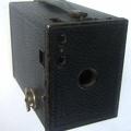N° 2 Brownie, model F (Kodak) - ~ 1924<br />(noir, CA) (Kodak)<br />(APP1568)