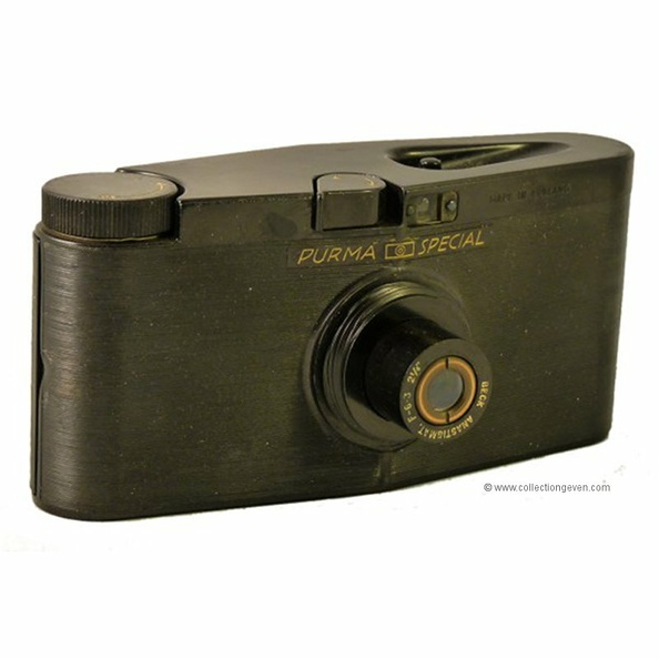 Nom : Purma Special
Marque : PURMAFabricant : Purma Cameras Ltd.
Publicité : -
Pays : Grande-Bretagne
Date de début : 1937Date de fin : 1953
Type : compact 32 x 32 (CFFI)
Dimensions, fermé : 154 x 73 x 58 mmOuvert : 154 x 73 x 70 mm
Poids : 373 g
Matière : bakéliteCouleur : noir
Surf. sensible : film 127Format : 32 x 32 mm
Objectif :
- Nom : -Type : anastigmat
- Marque : Beck
- Ouverture : 6,3Focale : 2,25 " (57 mm)
- Fixation : rentrant coulissantMonture : non interchangeable
Diaphragme :
- Type : fixe
- Ouverture : 6,3
Obturateur :
- Nom : -Type : rideaux métalliques courbes, gravité
- Marque : Purma
- Vitesses : 1/25, 1/150, 1/450 sPose : non
- Retardateur : non
- Armement : autre
Film, plaque :
- Compte-vues 1 : fenêtre inactinique sans cache
- Protection 2 expos : oui
- Avancement : molette
Flash :
- Synchro : non
- Flash interne : non
Posemètre :
- Type : sans
- Plage : -
- Automatisme : manuel
Mise au point :
- Type : fixeMinimum : 12 ft
- Télémètre : non
Viseurs :
- Viseur 1 : galilée fixe
Autres :
Niveau à bulle : XXX
Porte-acc. 1 : sabot non synchroniséPorte-acc. 2 : -
Écrou de pied : -
Déc. vertical : -Horizontal : -
Bascule avant : -Arrière : -
Commentaires : Les vitesses sont réglées automatiquement par gravité, selon la manière dont on tient l'appareil :
- appareil horizontal : 1/150 s
- appareil vertical, viseur à gauche : "fast" 1/450 s
- appareil vertical, viseur à droite : "slow" 1/25 s
Brevets GB :
- 430648 : brevet du 24.6.1935 de Alfred Croger Mayo concernant l'obturateur focal du Purma
- 445907 : brevet du 20.4.1936 de Alfred Croger Mayo
Liens web :Sur le site collection-appareils.fr : voir ici
Sur XXX.com : voir ici.
Appareil présenté :
N° de série : -
N° objectif : -N° obturateur : -
Accessoires : Sac tout-prêt en cuir, sans marque.
Notice : -
Commentaires :
N° inventaire : APP2099_01
APP2099_01.jpg