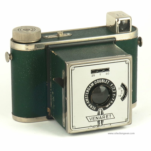 Le Venaret Junior a été fabriqué aux Pays-Bas par Vena. C'est la version simplifiée du Venaret, sans synchronisation flash. Il a également été produit en noir.
Sa ressemblance avec le Reflex Korelle n'est pas une coïncidence. En effet, Franz Kochmann, qui a créé cet appareil, a dû fuir l'Allemagne pour la Hollande en 1938. C'est lui qui était responsable chez Vena du design et de la production des Venaret.
Nom : Venaret Junior
Marque : VENAFabricant : Vena
Publicité : -
Pays : Pays-Bas
Date de début : 1949Date de fin : < 1951
Type : compact 6 x 6 (CFFM)
Dimensions, fermé : 133 x 91 x 86 mmOuvert : -
Poids : 408 g
Matière : tôle emboutie gainéeCouleur : vert
Surf. sensible : film 120Format : 6 x 6 cm (55 x 56 mm réels)
Objectif :
- Nom : DoubletType : doublet
- Marque : Vena
- Ouverture : 7,7Focale : 75 mm
- Fixation : fixeMonture : non interchangeable
Diaphragme :
- Type : rotatif
- Ouverture : 7,7, 9, 11, 16
Obturateur :
- Nom : -Type : rotatif
- Marque : -
- Vitesses : 1/25 s , 1/50 sPose : T
- Retardateur : non
- Armement : auto-armant
Film, plaque :
- Compte-vues 1 : fenêtre inactinique avec cache
- Protection 2 expos : non
- Avancement : molette
Flash :
- Synchro : non
- Flash interne : non
Posemètre :
- Type : sans
- Plage : -
- Automatisme : manuel
Mise au point :
- Type : fixeMinimum : ???
- Télémètre : non
Viseurs :
- Viseur 1 : galilée fixe
Autres :
Niveau à bulle : XXX
Porte-acc. 1 : -Porte-acc. 2 : -
Écrou de pied : 3/8 "
Déc. vertical : -Horizontal : -
Bascule avant : -Arrière : -
Commentaires : Le Venaret Junior n'est pas synchronisé alors que le Venaret l'est.
Liens web :Sur le site collection-appareils.fr : voir ici
Sur Kamera Museum : voir ici.
Sur Camerapedia : voir ici.
Biographie de Franz Kochmann : voir ici.
Appareil présenté :
N° de série : 18697
N° objectif : -N° obturateur : -
Accessoires : -
Notice : -
Commentaires : -
N° inventaire : APP2869_01
APP2869_01.jpg