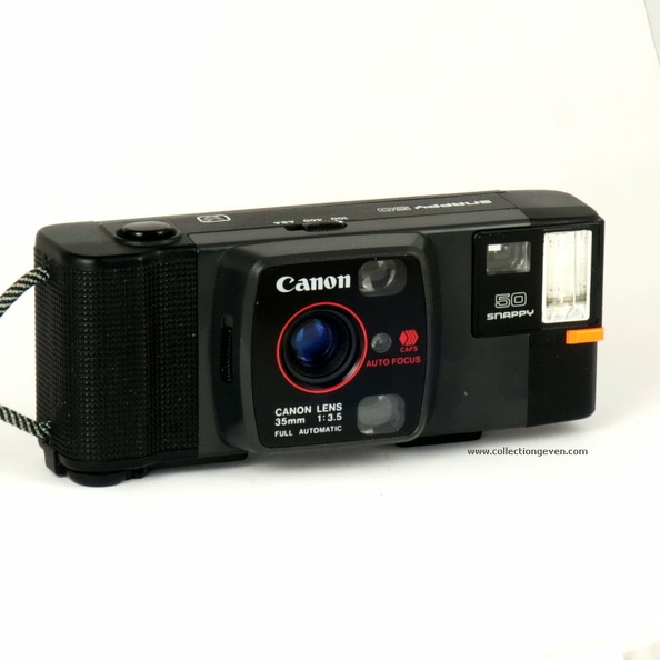 Le Snappy 50 existe uniquement en noir / gris.
Nom : Snappy 50
Marque : CANONFabricant : Canon Inc.
Publicité : -
Pays : Taïwan
Date de début : 7 1982Date de fin : 9999
Type : compact 24 x 36 (CFFH)
Dimensions, fermé : 148 x 66 x 45 mmOuvert : -
Poids : 240 g
Matière : plastiqueCouleur : noir, gris
Surf. sensible : film 135Format : 24 x 36 mm
Objectif :
- Nom : XXXType : 4 éléments en 4 groupes
- Marque : Canon
- Ouverture : 3,5Focale : 35 mm
- Fixation : fixeMonture : non interchangeable
Diaphragme :
- Type : obt. diaphragme
- Ouverture : 3,5 à 9,5
Obturateur :
- Nom : -Type : électronique
- Marque : Canon
- Vitesses : 1/20 s à 1/500 sPose : non
- Retardateur : non
- Armement : couplé à l'avance du film
Film, plaque :
- Compte-vues 1 : compteur 36 vues
- Protection 2 expos : oui
- Avancement : moteur électrique
Flash :
- Synchro : X
- Flash interne : électronique
Posemètre :
- Type : CdS
- Plage : 100, 400 ASA (EV 8,6 à 15)
- Automatisme : automatique programmé
Mise au point :
- Type : hélicoïdaleMinimum : 1,3 m
- Télémètre : auto-focus par infra-rouge
Viseurs :
- Viseur 1 : galilée fixe
Autres :
Niveau à bulle : non
Porte-acc. 1 : -Porte-acc. 2 : -
Écrou de pied : -
Déc. vertical : -Horizontal : -
Bascule avant : -Arrière : -
Commentaires : -
Liens web :Sur le site collection-appareils.fr : voir ici
-
Appareil présenté :
N° de série : 676255
N° objectif : -N° obturateur : -
Accessoires : Étui en cuir souple noir, sans marque.
Notice :
Commentaires : -
N° inventaire : APP3203_01
APP3203_01.jpg
