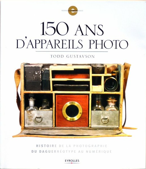 Vous voulez acheter ce livre ?
-
Édition: Eyrolles, George Eastman House
Publié en 2009 en anglais par Sterling.
Date: 2010 (2009)
Pays: - ; Langue: français
Table des matières:
- Le temps des découvertes - Niepce, Daguerre, Talbot
- La mise en oeuvre
- Photographier le monde
- Miracle du relief. Magie de la multiplication
- En route vers la gloire
- La révolution de l'émulsion sèche
- Des appareils petits et discrets
- De la plaque au film en rouleau
- George Eastman
- Le Brownie et sa (nombreuse) descendance
- L'appareil photo. Créateur d'art (et de revenus)
- Les appareils des premiers reporters
- Couleurs et flash
- Dépression et guerre
- Canon, Nikon, Hasselblad
- Toujours plus facile : Instamatic et Polaroïd
- Des innovations à un rythme effréné
- 1975 et après
- A l'aube de la Révolution numérique
Pages: 360 ; Format: 258x295 mm
Reliure: relié, couverture rigide, jaquette
ISBN: 978-2-212-12772-0
Commentaires: -
BIB0717.jpg