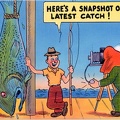 Photographe photographiant un pêcheur avec un gros poisson(CAP0006)