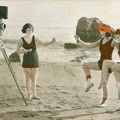 Une femme cinéaste, 3 danseuses, 1 chorégraphe sur la plage(CAP0608)