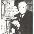 Hitchcock avec une ancienne caméra(CAP1457)