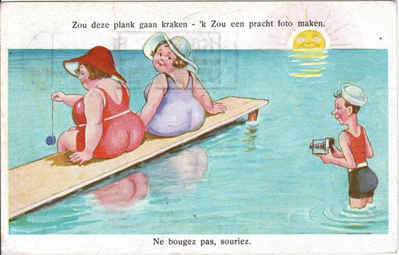 Ne bougez pas, souriez.(CAP1494)