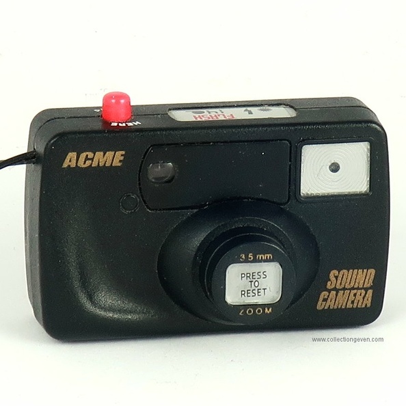 Marque : CoraFabricant : ?
Publicité : -
Pays : Chine
Date de début : 1998
Dimensions : 76 x 51 x 38 mm
Code EAN13 : 3 257980 27770 1
Couleur : noir
Lumières : oui
Bruits : oui
Paroles : non
Musique : non
Piles : 3 piles LR44 (AG13)
Commentaires : Fixe-notes magnétiques. Lors'on déclenche, l'appareil fait du bruit, une lumière s'allume et l'objectif sort.
Neuf, sous blister (en français et néerlandais).
Liens web : -
N° inventaire : GAD0255
GAD0255.jpg