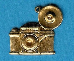 Pendentif : appareil réflex avec flash (bronze)(GAD0688)