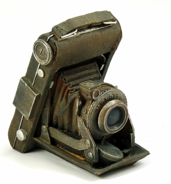 Kodak Vigilant Six 16
GAD1260
-
Fabricant : ?; Marque : ?
Date : ~2000
Pays : Allemagne (?)
Dimensions : 80x130x110 mm
Commentaires :
Reproduction d'un Kodak Vigilant Six 16 en pierre reconstituée.
Presse-papier?
GAD1260_01.jpg