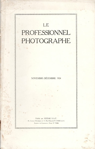 N° de 11.1924
Publicités Kodak :
- ? (pages manquantes
Table des matières :
- L'atelier photographique moderne vu par le cinématographe , ce qu'est notre film
- La lumière artificielle
Pages : 32
Format : ~155x245 mm
Commentaires :
- La couverture est manquante.
- Les 10 dernières pages sont manquantes.
REV-KP1924-11.jpg