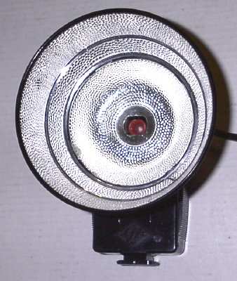 Nom: Flash magnésique KM (6827)
Fabricant: Agfa
Date: ?
Commentaires: ?
ACC0050 Agfa 1958 < FR acc011 Flash magnésique: KM (6827) (étui plastique) 4? Lampes PF1,PF5,XM1,XM5
Etui: plastique 6062
CAT0290* acc0050.jpg Flash magnésiques 1 0 flash et étui: acc0050x.jpg ? 0 1
ACC0050.jpg