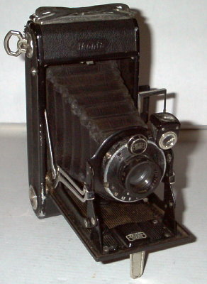 Ikonta (Zeiss Ikon) - 1929(520/2 E)Novar 1:6,3 - Derval(APP0139)