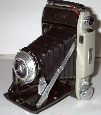 Appareil photo argentique Kodak modèle B31 1956