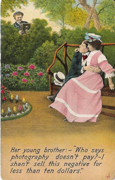 Couple dans un parc(CAP0501)