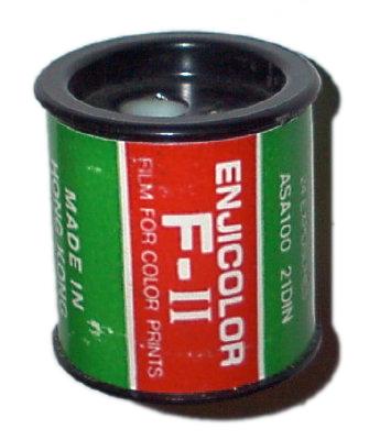 Taille crayon: Pellicule Enjicolor F-II
GAD0002
-
Fabricant: ?Marque: Enji
Date: ??
Pays: Hong-Kong
Dimensions:
Commentaires:
GAD0002.jpg