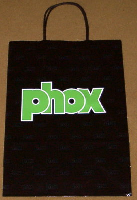 Nom : Sac de courses PhoxN° inventaire : GAD0606
Marque : -Fabricant : ?
Publicité : Phox
Pays : ?
Date de début : 0
Dimensions : 25 x 34 cm (plié) ; 25 x 28 x 10,5 cm (déplié)
Code EAN13 : -
Commentaires : Sac de courses avec 2 poignées.
Liens web : -
GAD0606.jpg