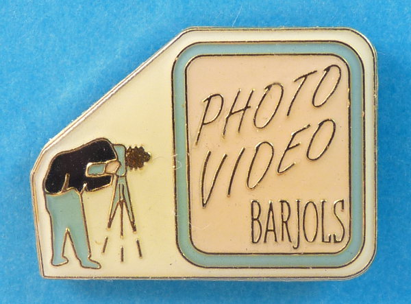 PIN0707
-
Nom, marque: Photo Video Barjols
Fabricant: ETS 83 94.36.23.96
Date: ?
Pays: France
Dimensions: 25x18mm
Commentaires: -
PIN0707_01.jpg